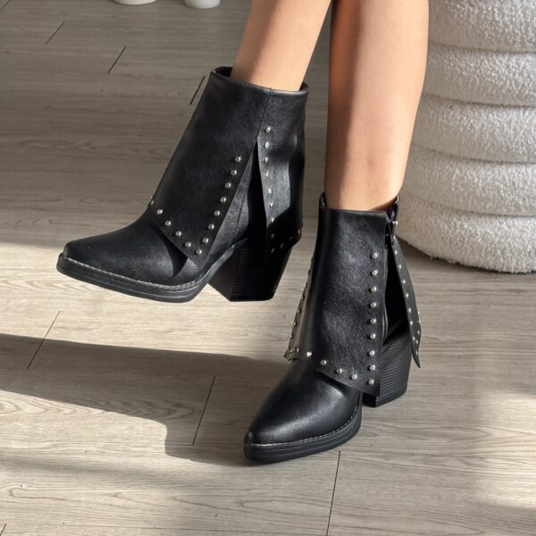 Boot Bonny