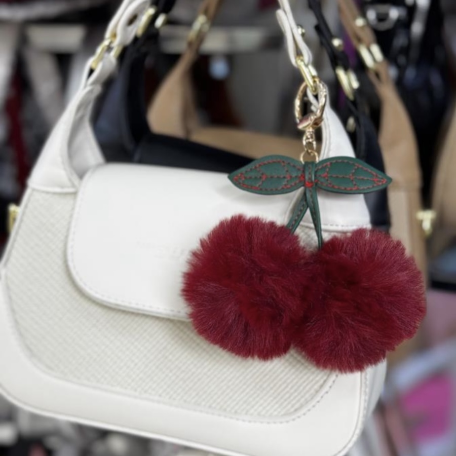 Charm de cereza peluche