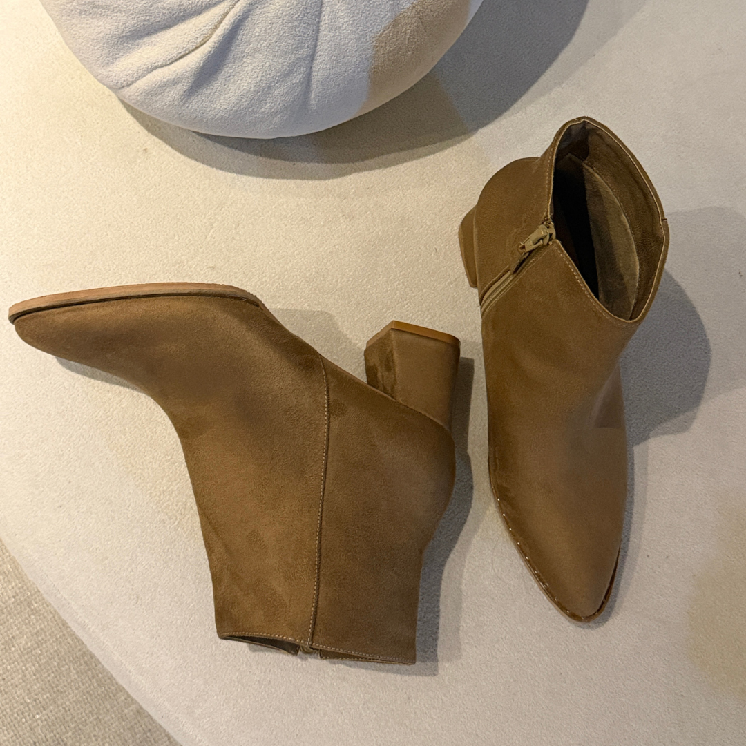 Boot Camelia